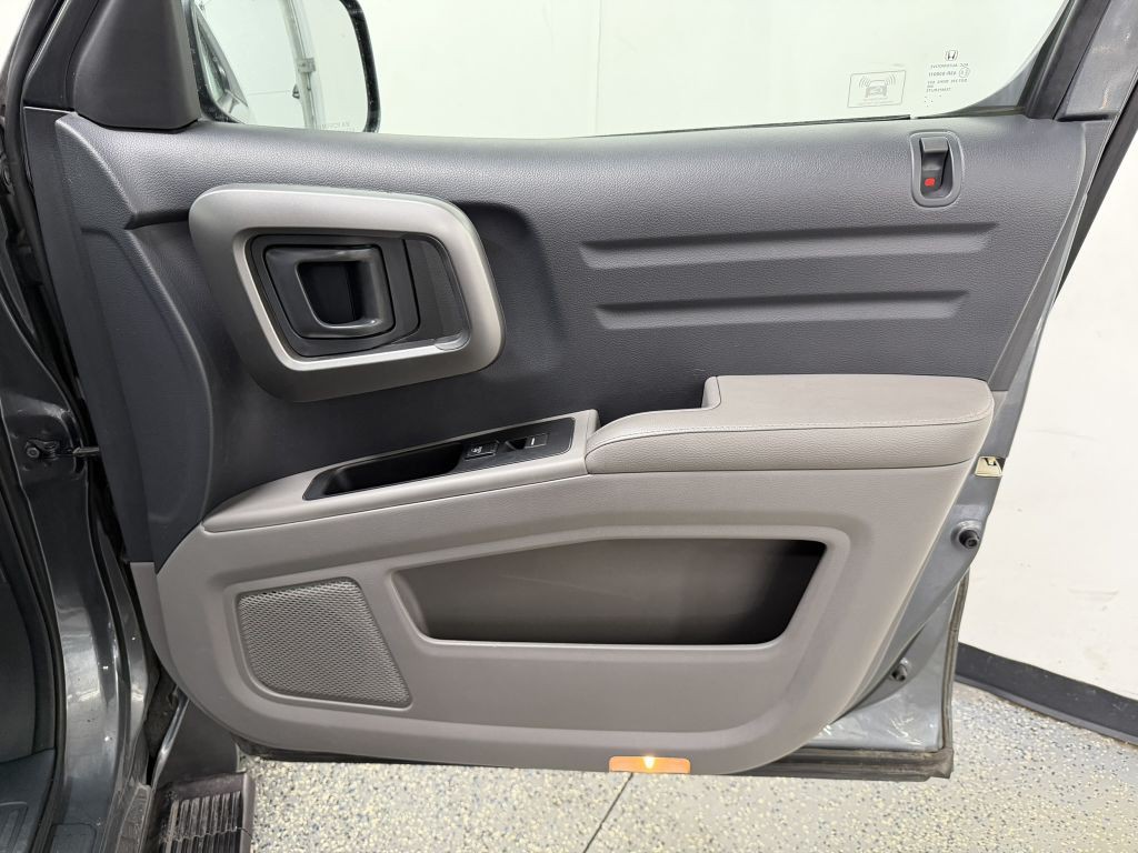 2011 Honda Ridgeline Image 18