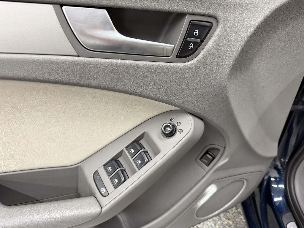 2011 Audi A4 Image 9