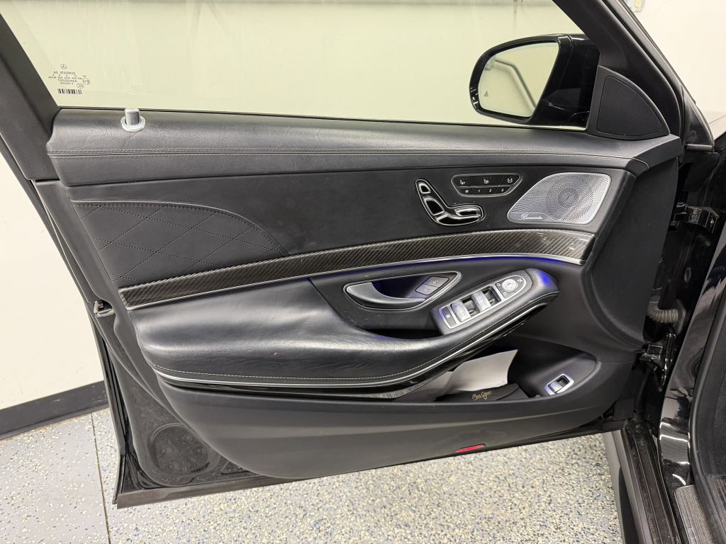 2015 Mercedes-Benz S-Class Image 11