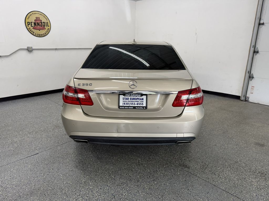 2012 Mercedes-Benz E-Class Image 5