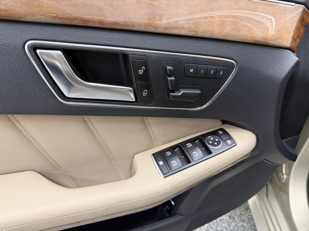 2012 Mercedes-Benz E-Class Image 8