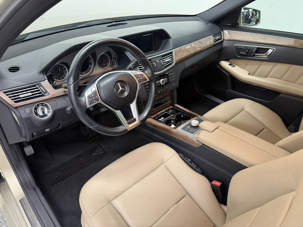 2012 Mercedes-Benz E-Class Image 10