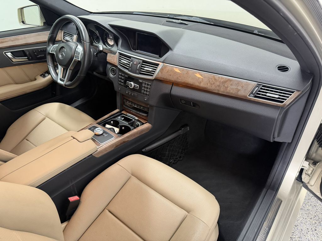 2012 Mercedes-Benz E-Class Image 15
