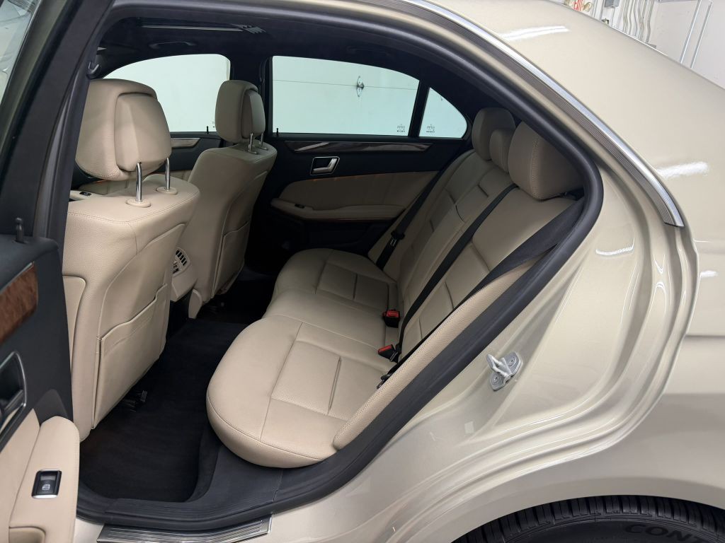 2012 Mercedes-Benz E-Class Image 28
