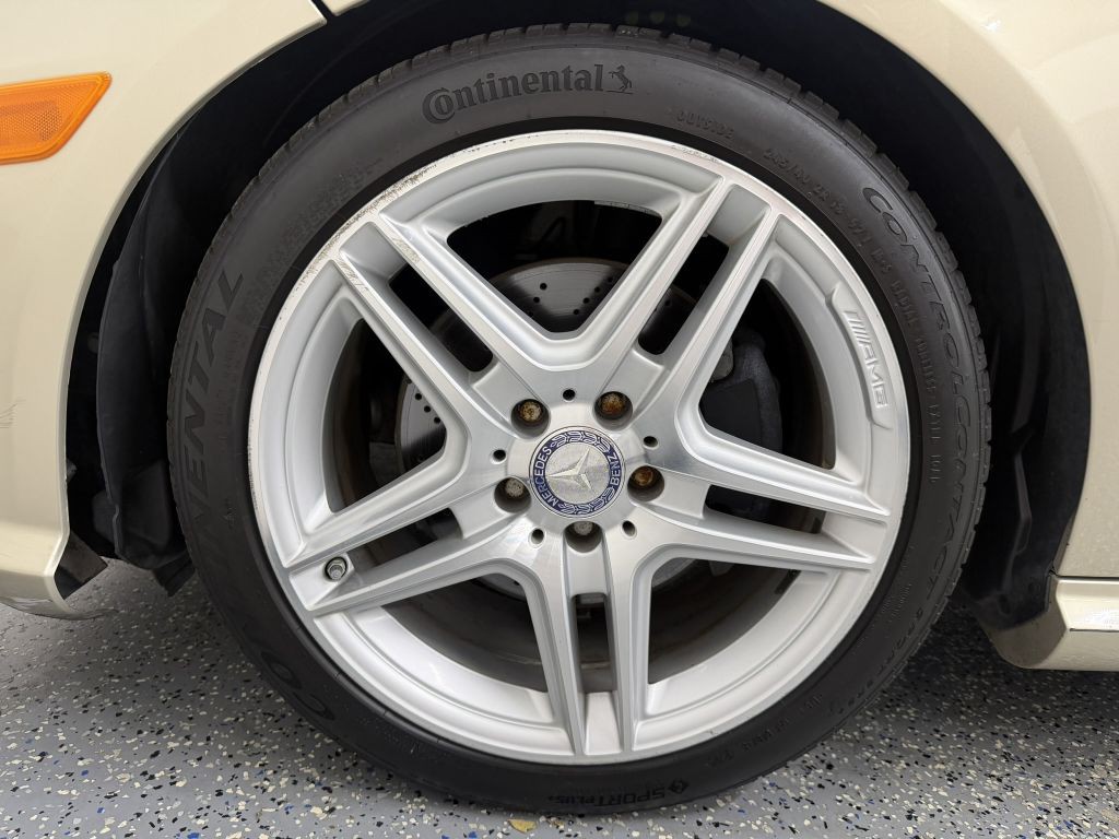 2012 Mercedes-Benz E-Class Image 37