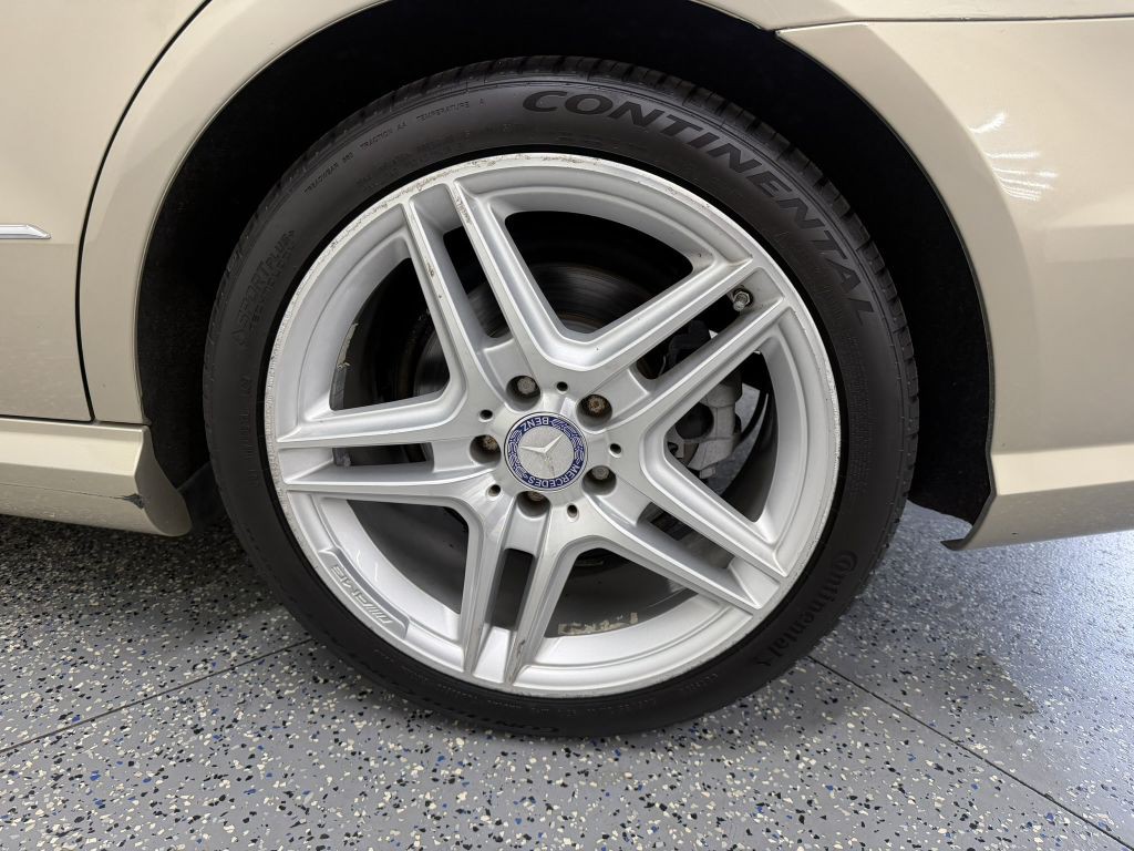2012 Mercedes-Benz E-Class Image 38