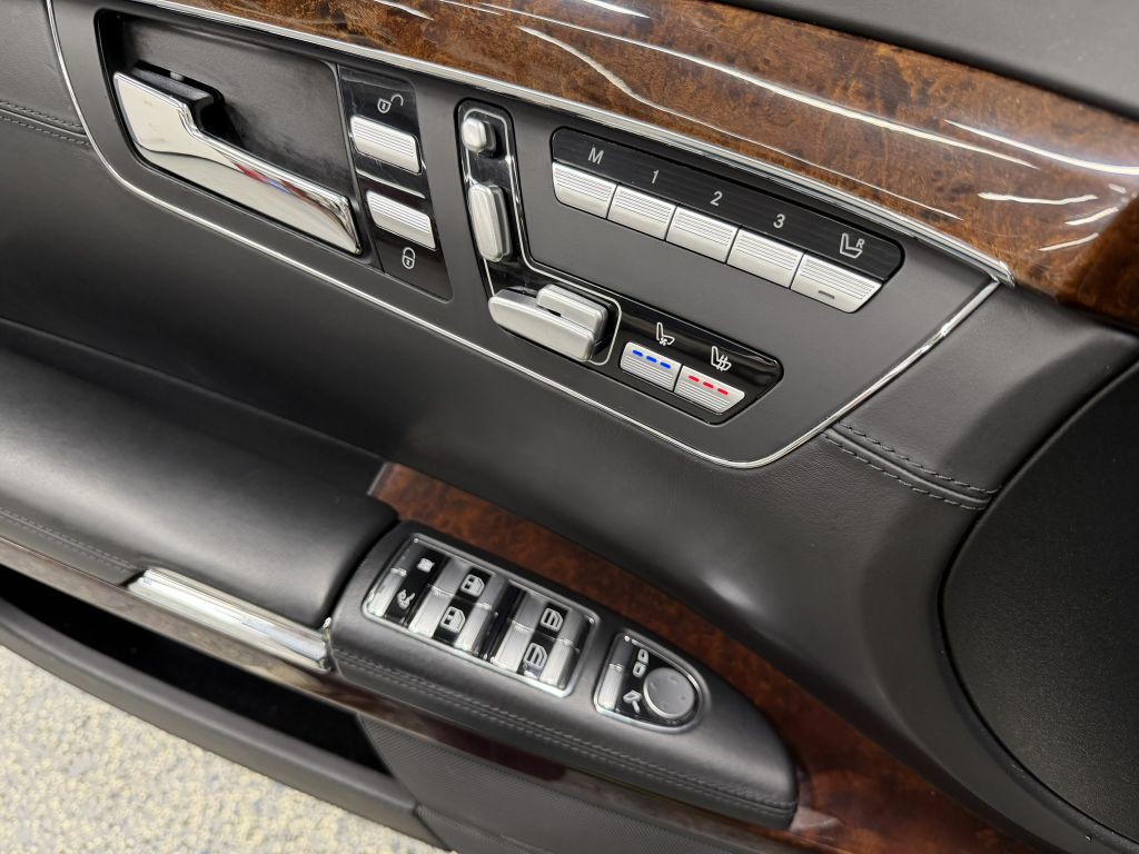 2007 Mercedes-Benz S-Class Image 8