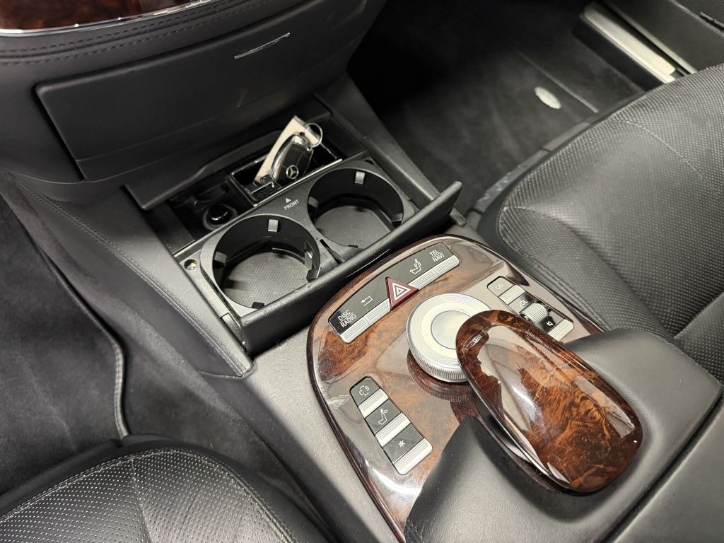 2007 Mercedes-Benz S-Class Image 23