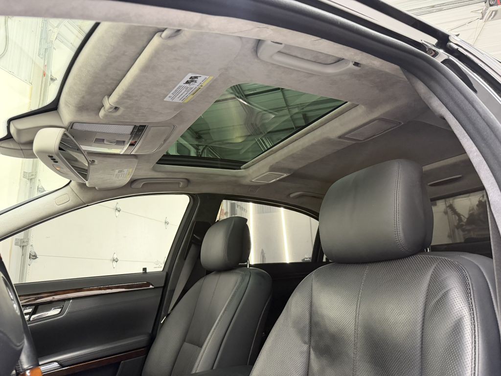 2007 Mercedes-Benz S-Class Image 29