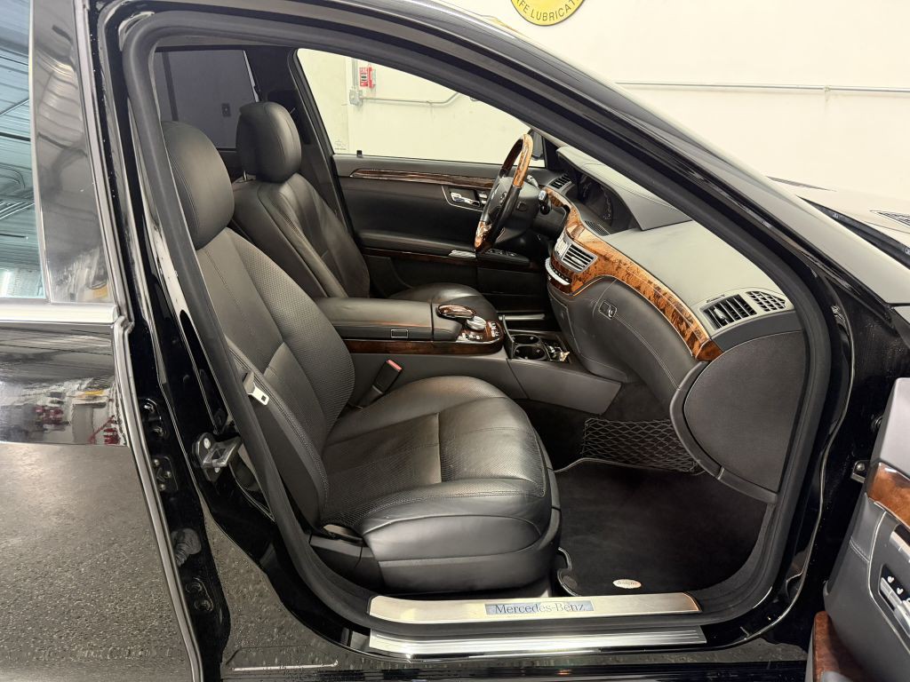 2007 Mercedes-Benz S-Class Image 30