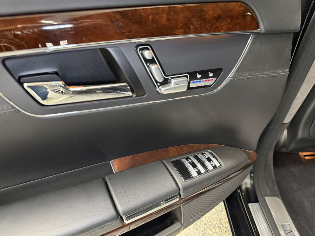 2007 Mercedes-Benz S-Class Image 45