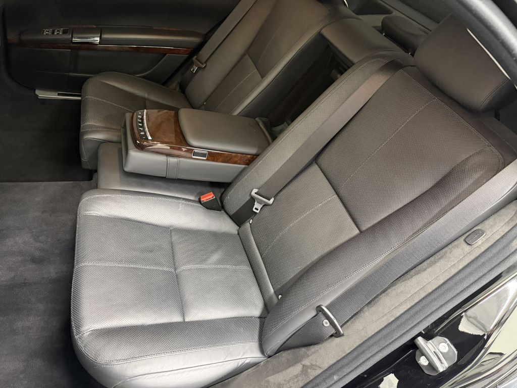 2007 Mercedes-Benz S-Class Image 48