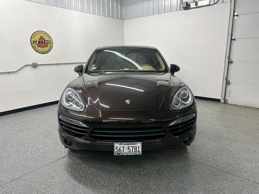 2014 Porsche Cayenne Image 2