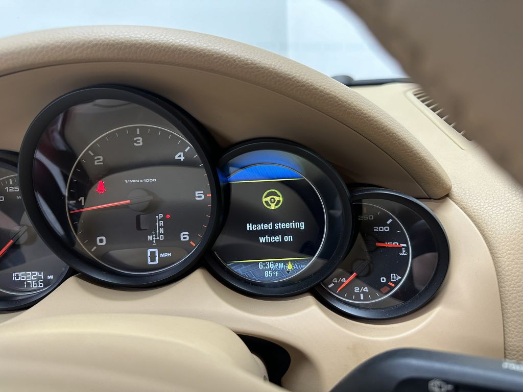 2014 Porsche Cayenne Image 23