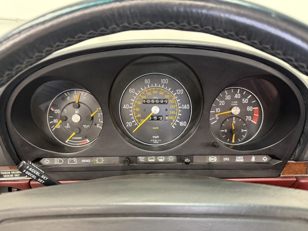 1988 Mercedes-Benz 560-Class Image 14