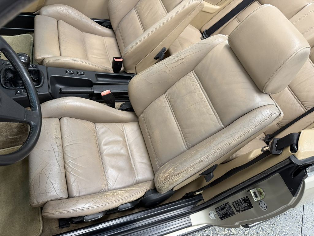 1988 BMW 3 Series Image 12