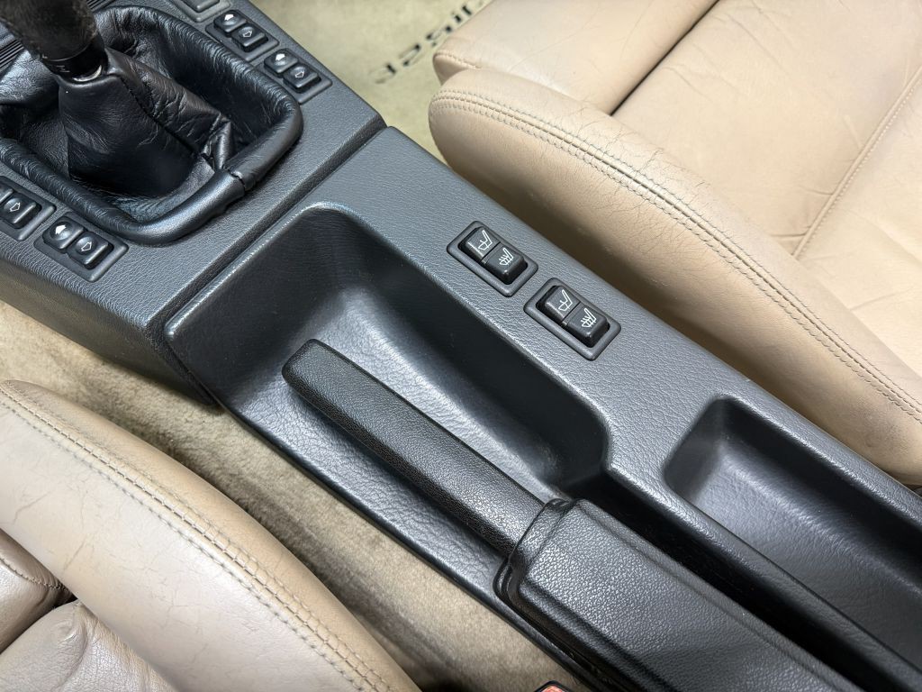 1988 BMW 3 Series Image 18