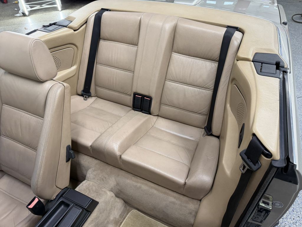 1988 BMW 3 Series Image 24