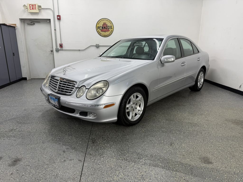 2005 Mercedes-Benz E-Class Image 1