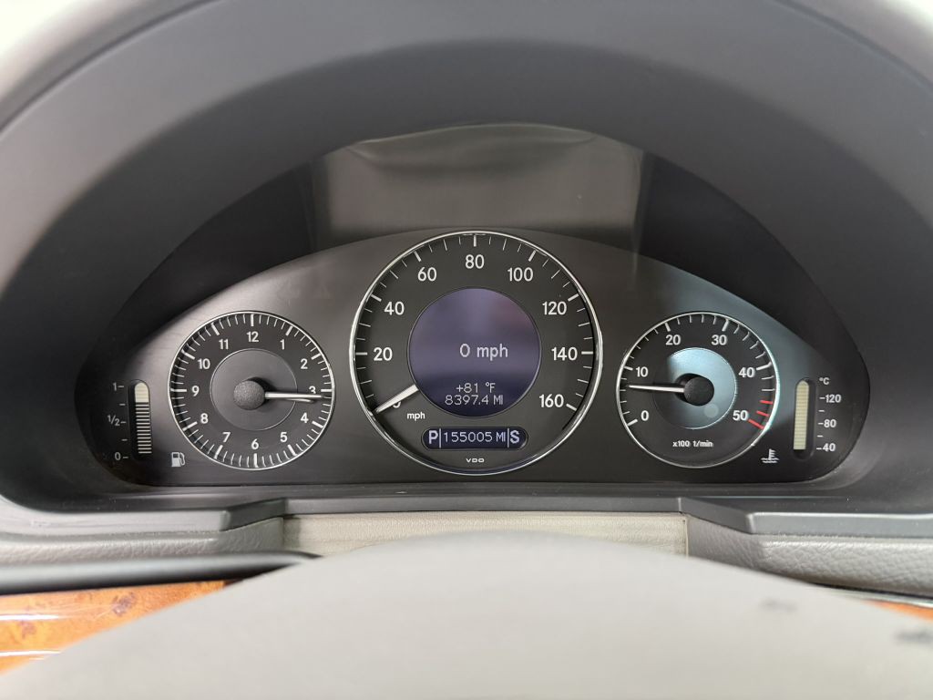 2005 Mercedes-Benz E-Class Image 10