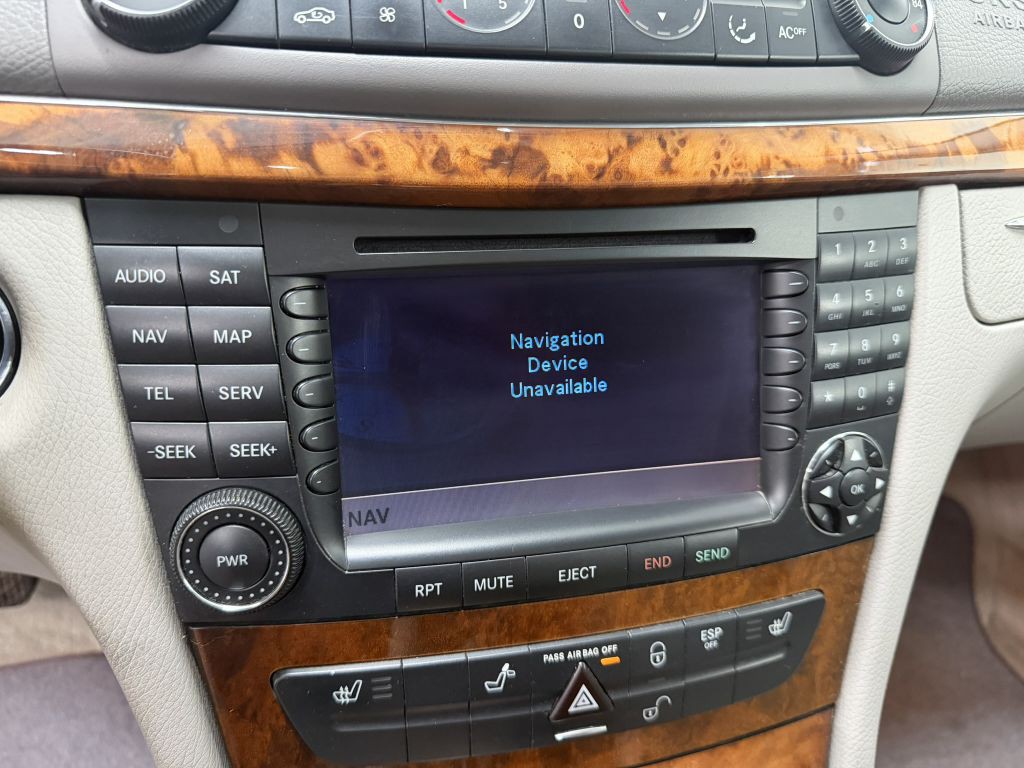 2005 Mercedes-Benz E-Class Image 16