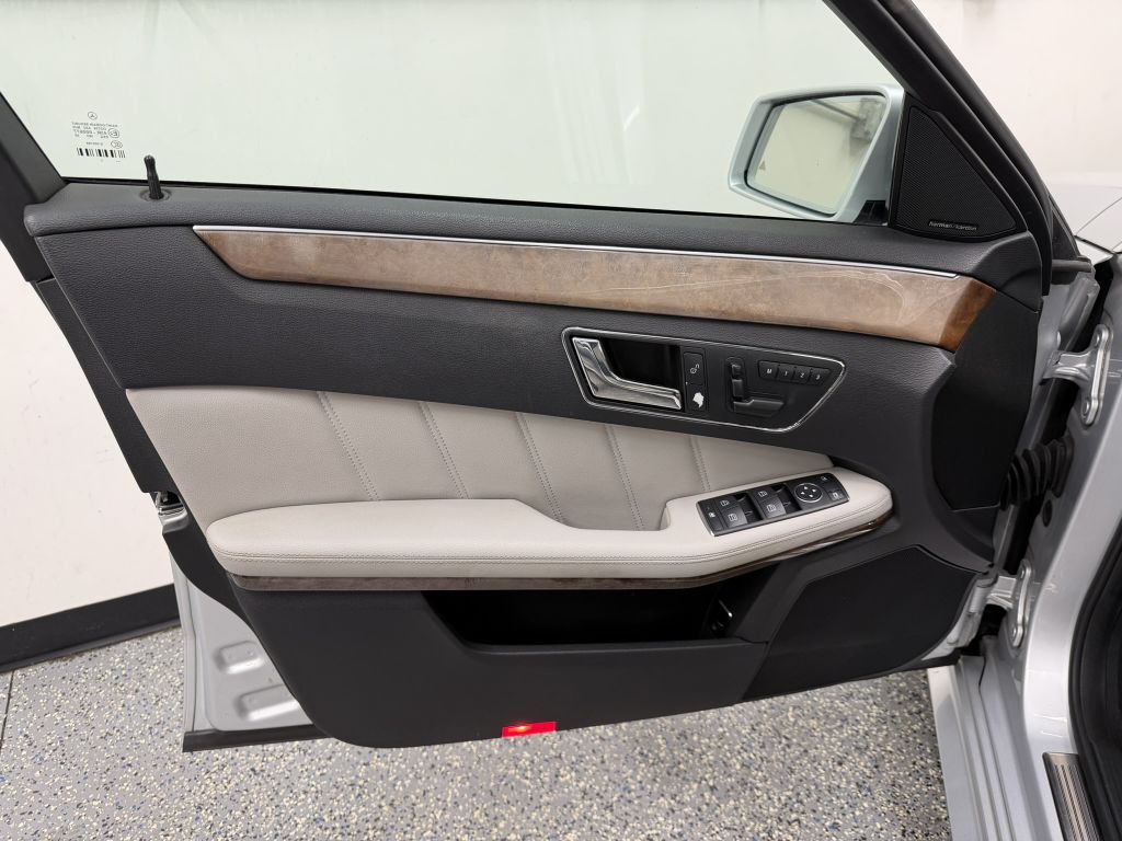 2011 Mercedes-Benz E-Class Image 7