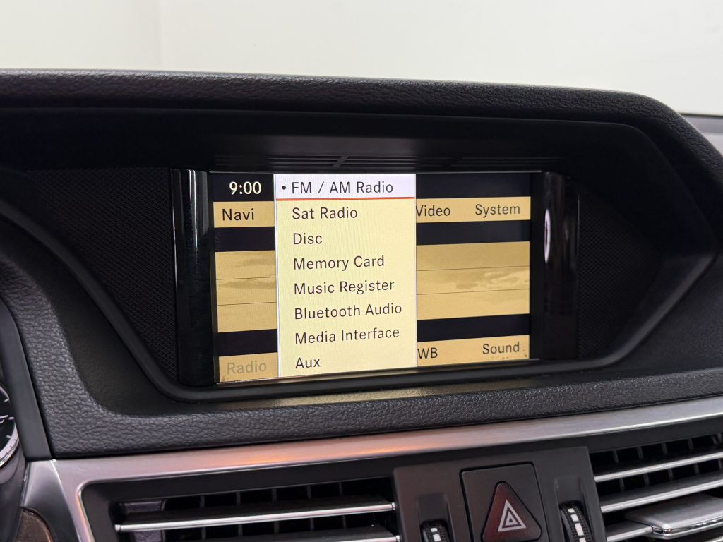 2011 Mercedes-Benz E-Class Image 15