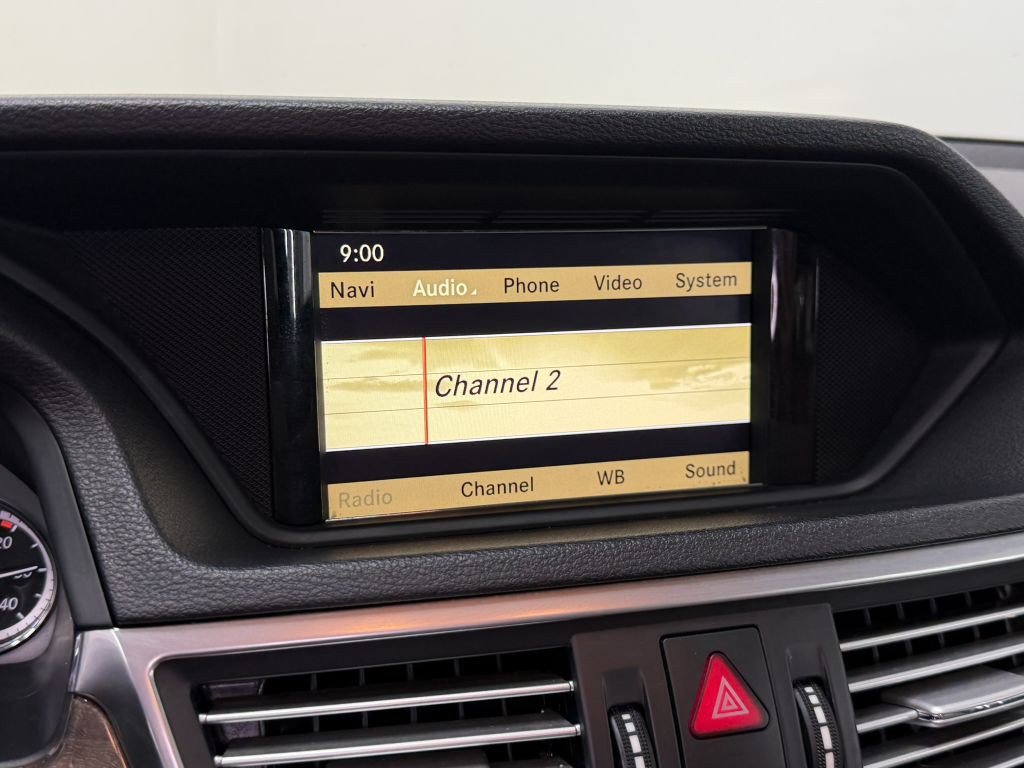 2011 Mercedes-Benz E-Class Image 18