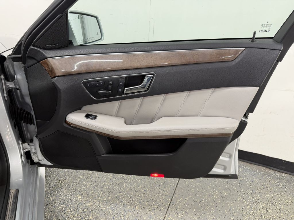 2011 Mercedes-Benz E-Class Image 25