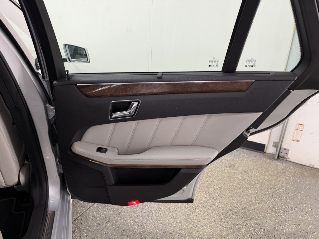 2011 Mercedes-Benz E-Class Image 29