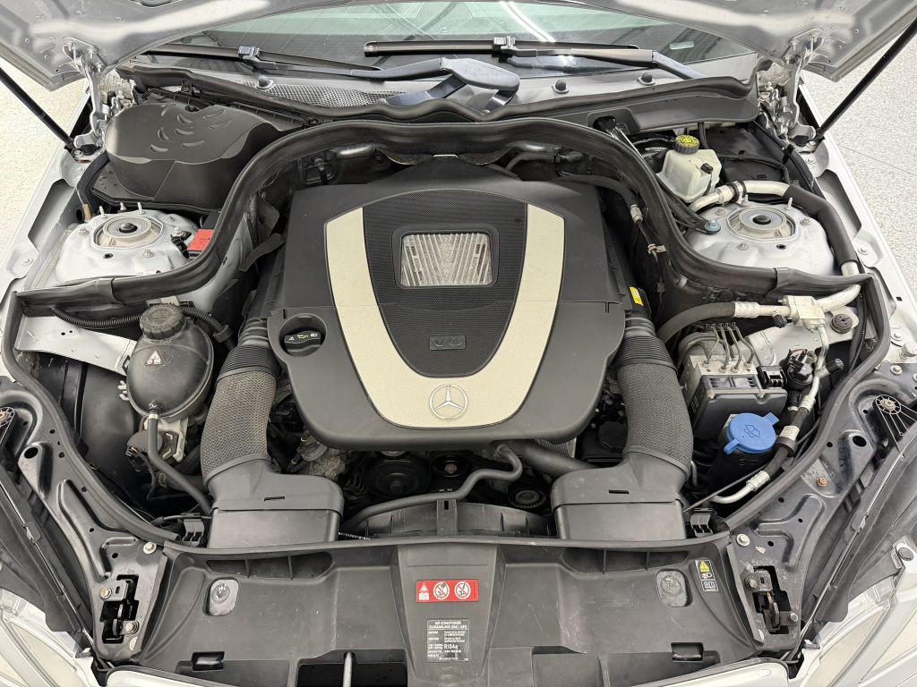 2011 Mercedes-Benz E-Class Image 48