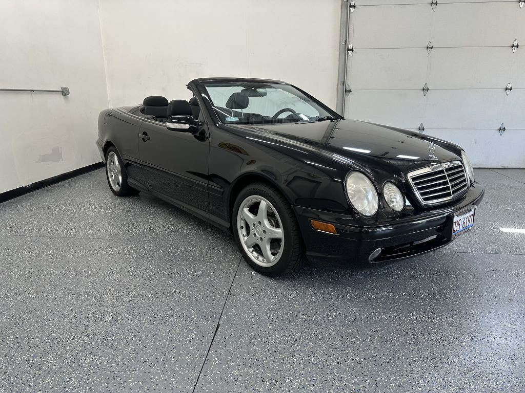 2002 Mercedes-Benz CLK-Class Image 3
