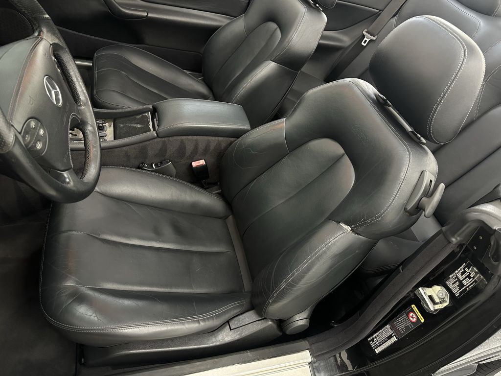2002 Mercedes-Benz CLK-Class Image 16