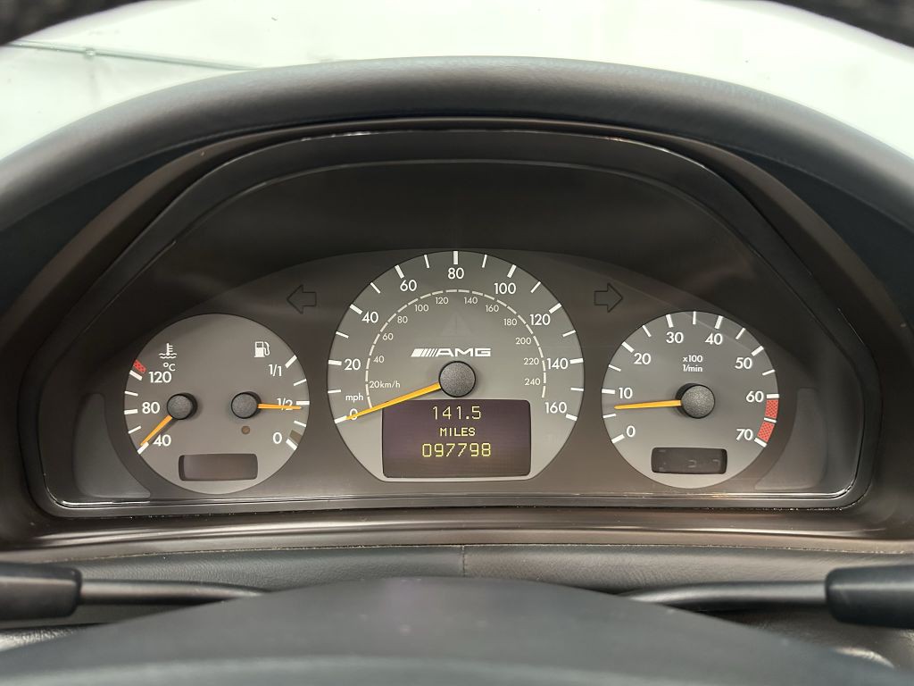 2002 Mercedes-Benz CLK-Class Image 17