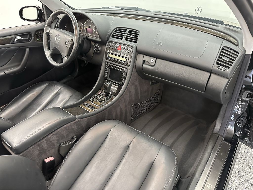 2002 Mercedes-Benz CLK-Class Image 24