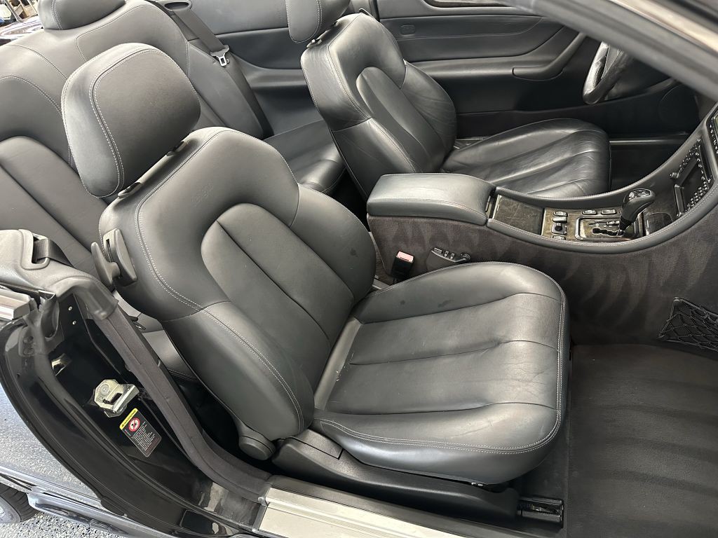 2002 Mercedes-Benz CLK-Class Image 25
