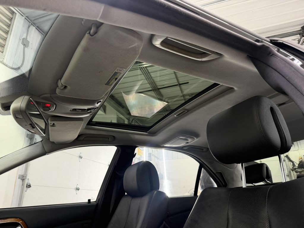 2003 Mercedes-Benz S-Class Image 16