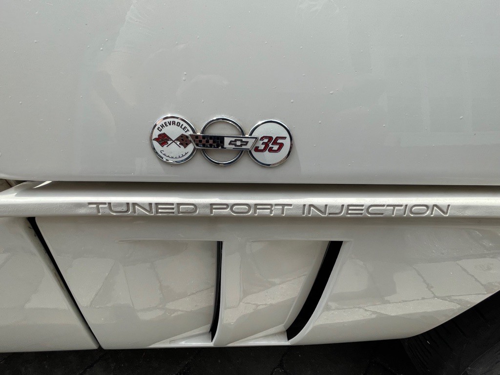 1988 Chevrolet Corvette Image 9