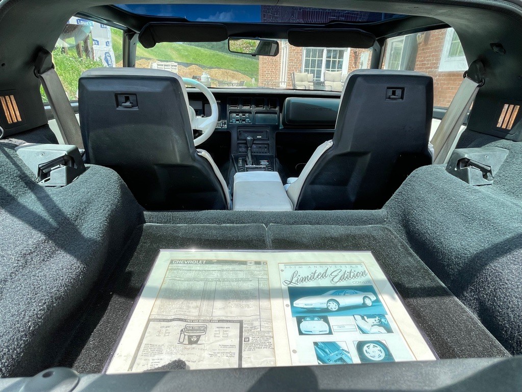 1988 Chevrolet Corvette Image 12