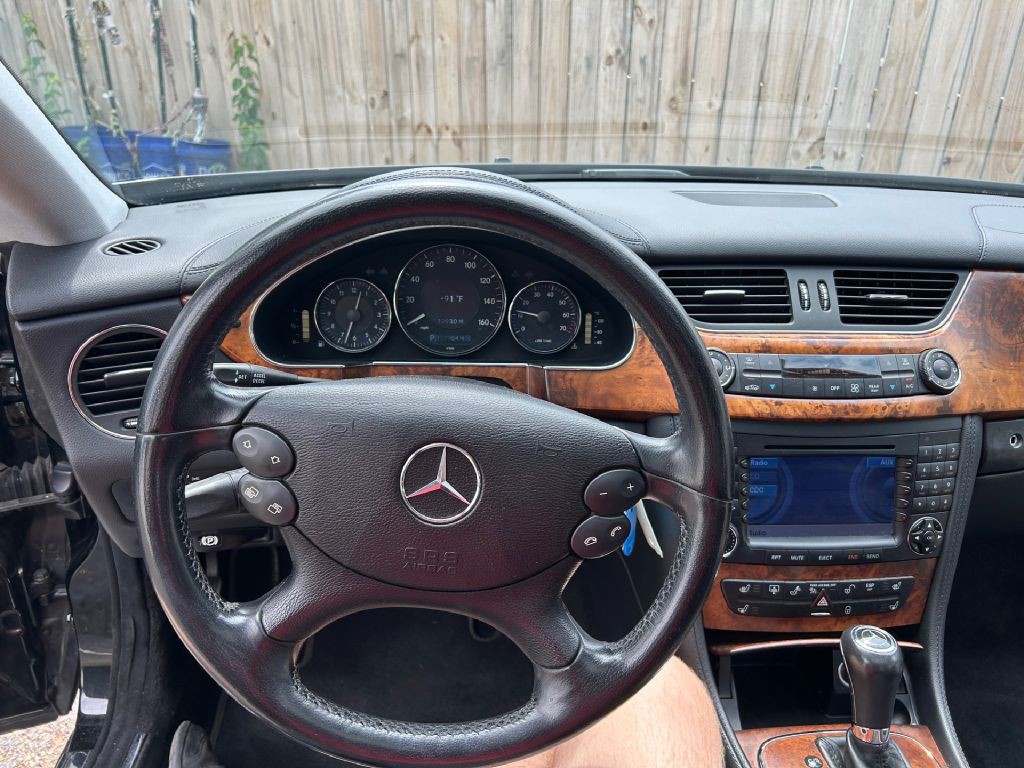 2006 Mercedes-Benz CLS-Class Image 16