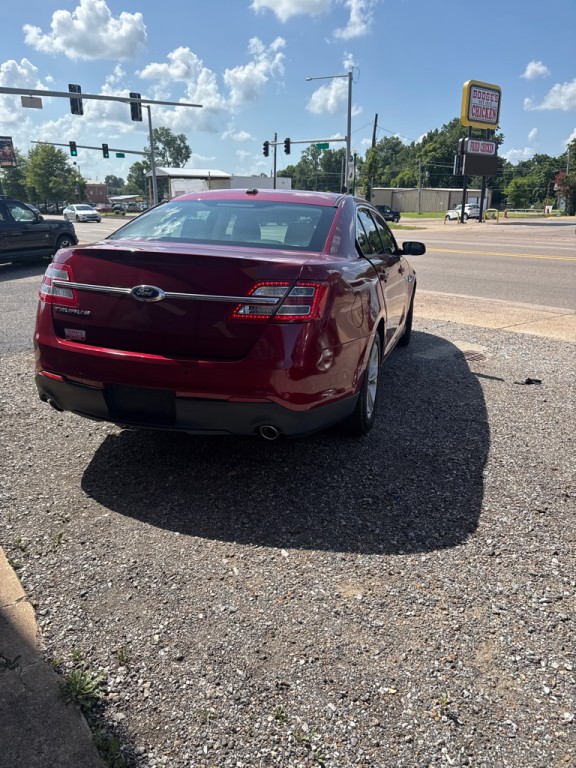 2019 Ford Taurus Image 4