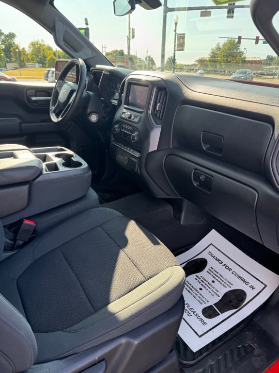 2021 Chevrolet Silverado 1500 Image 3