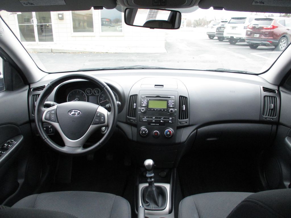 2009 Hyundai Elantra Image 12