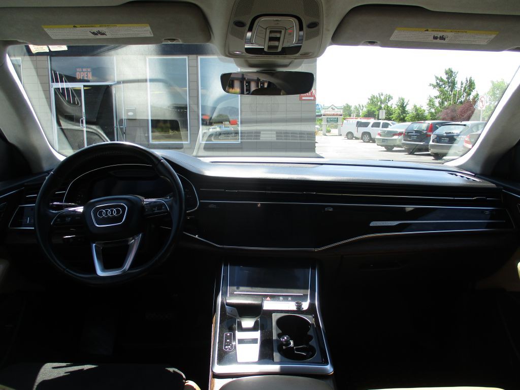 2019 Audi Q8 Image 11