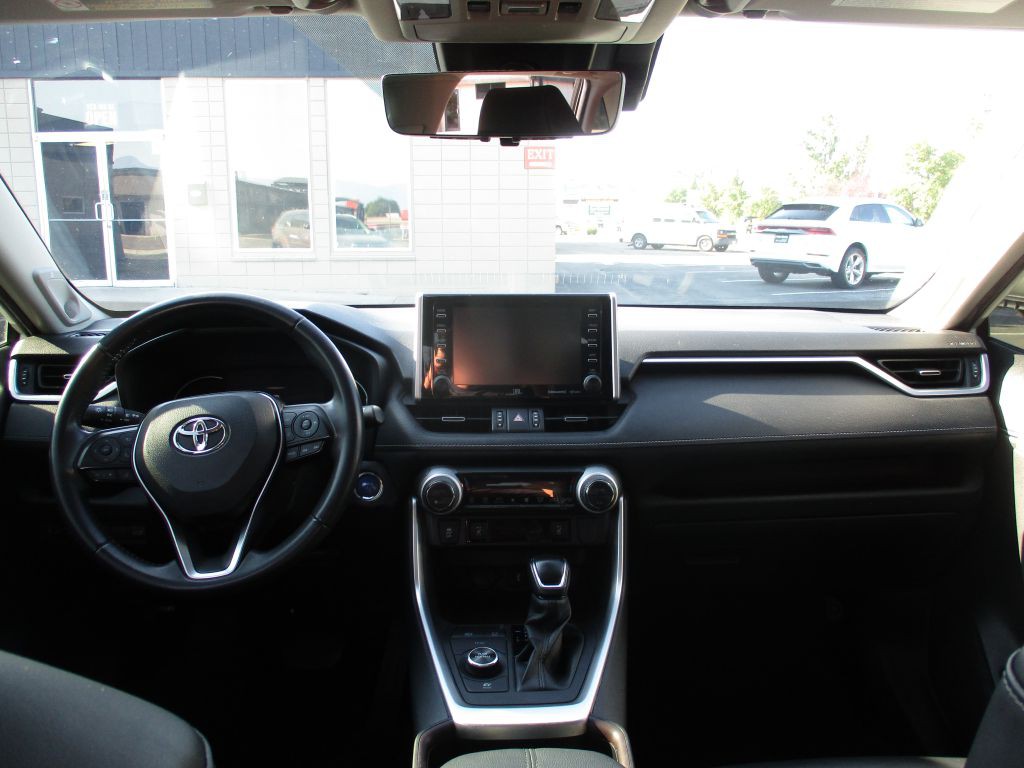 2020 Toyota Rav4 Image 11