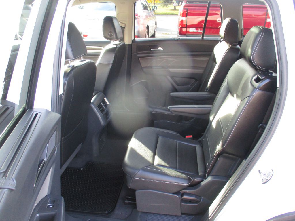 2023 Volkswagen Atlas Image 10