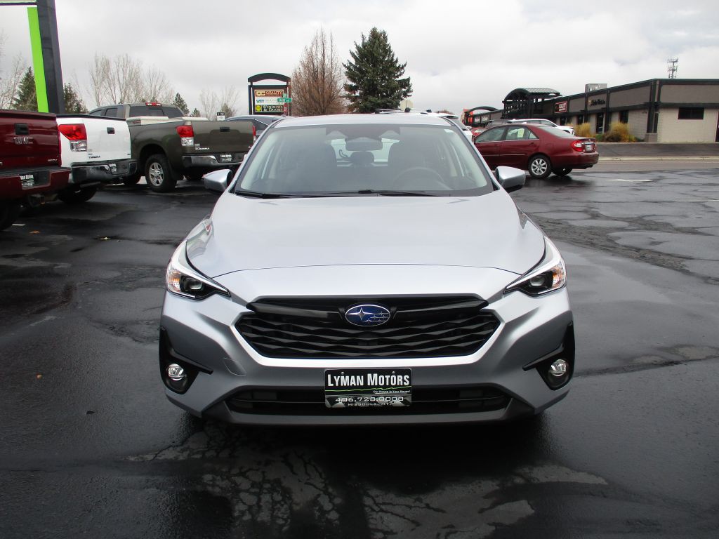 2024 Subaru Impreza Image 2