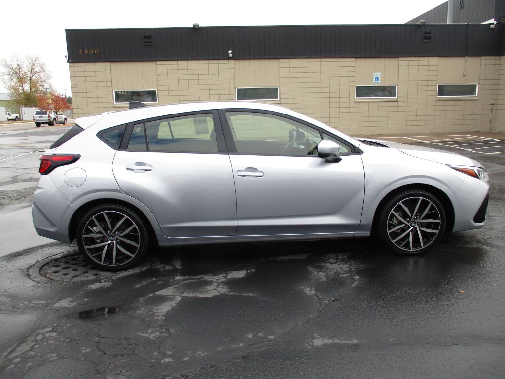 2024 Subaru Impreza Image 8