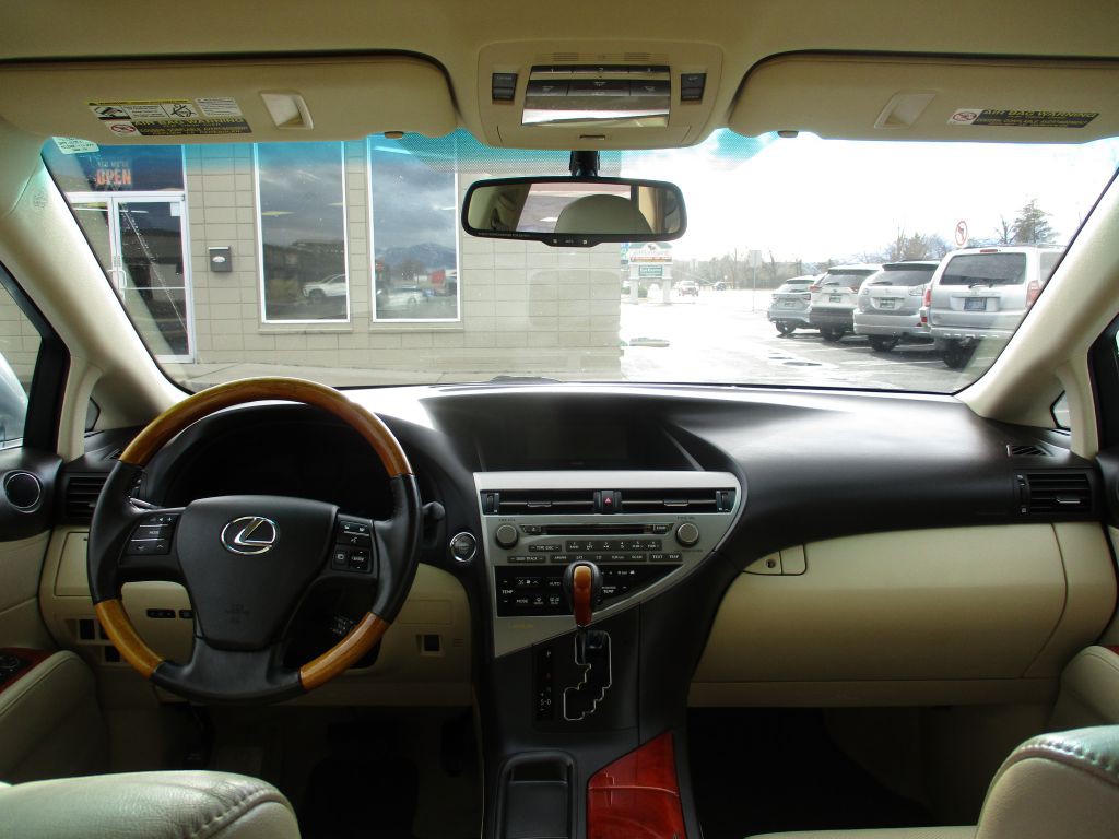 2011 Lexus RX Image 11