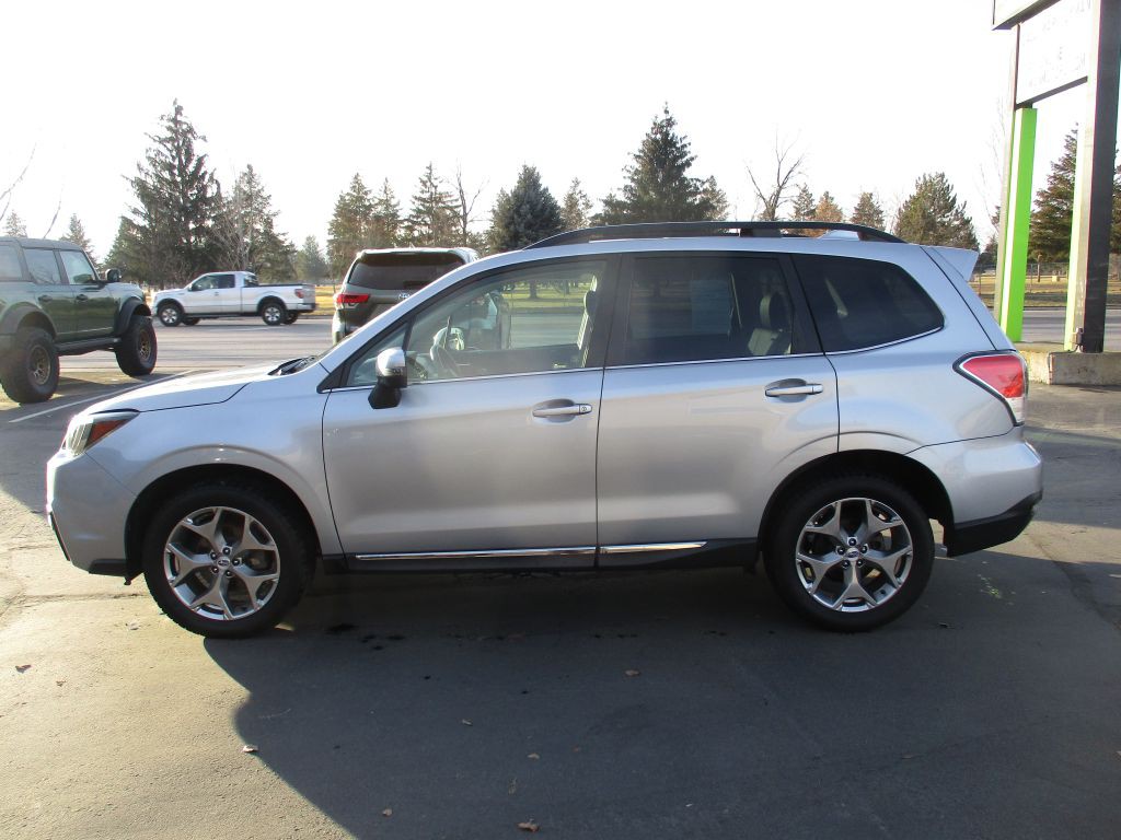 2018 Subaru Forester Image 4